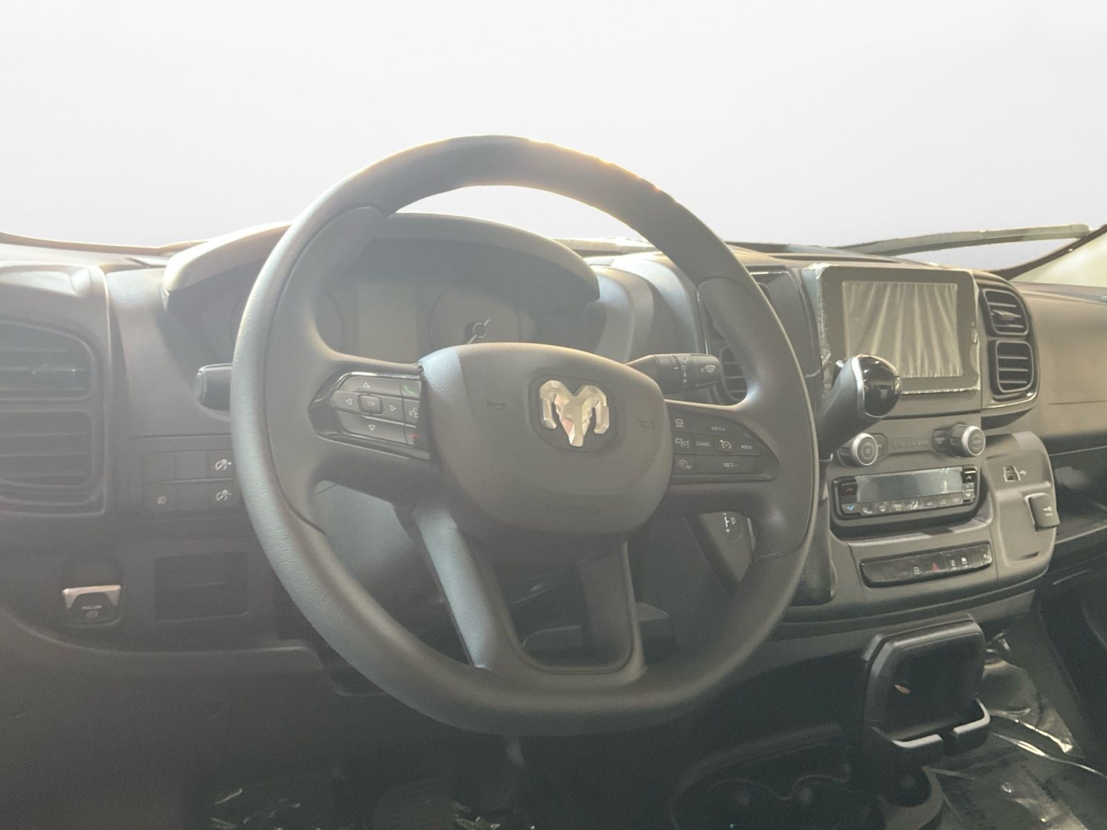 2025 RAM Promaster 2500 Low Roof Tradesman