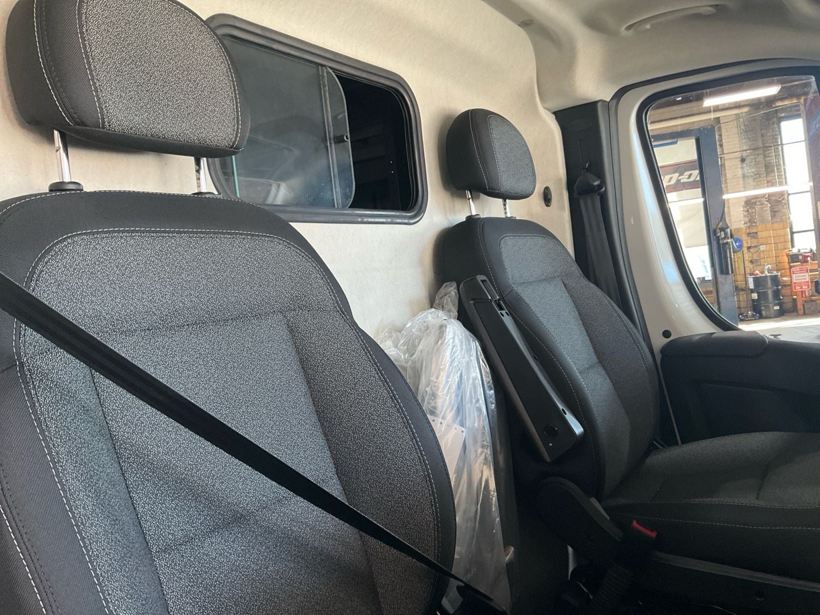 2025 RAM Promaster 2500 Low Roof Tradesman