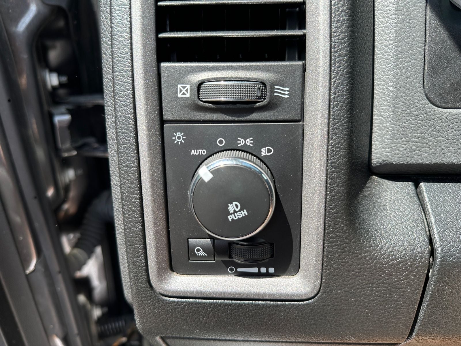 2016 RAM 1500 Express