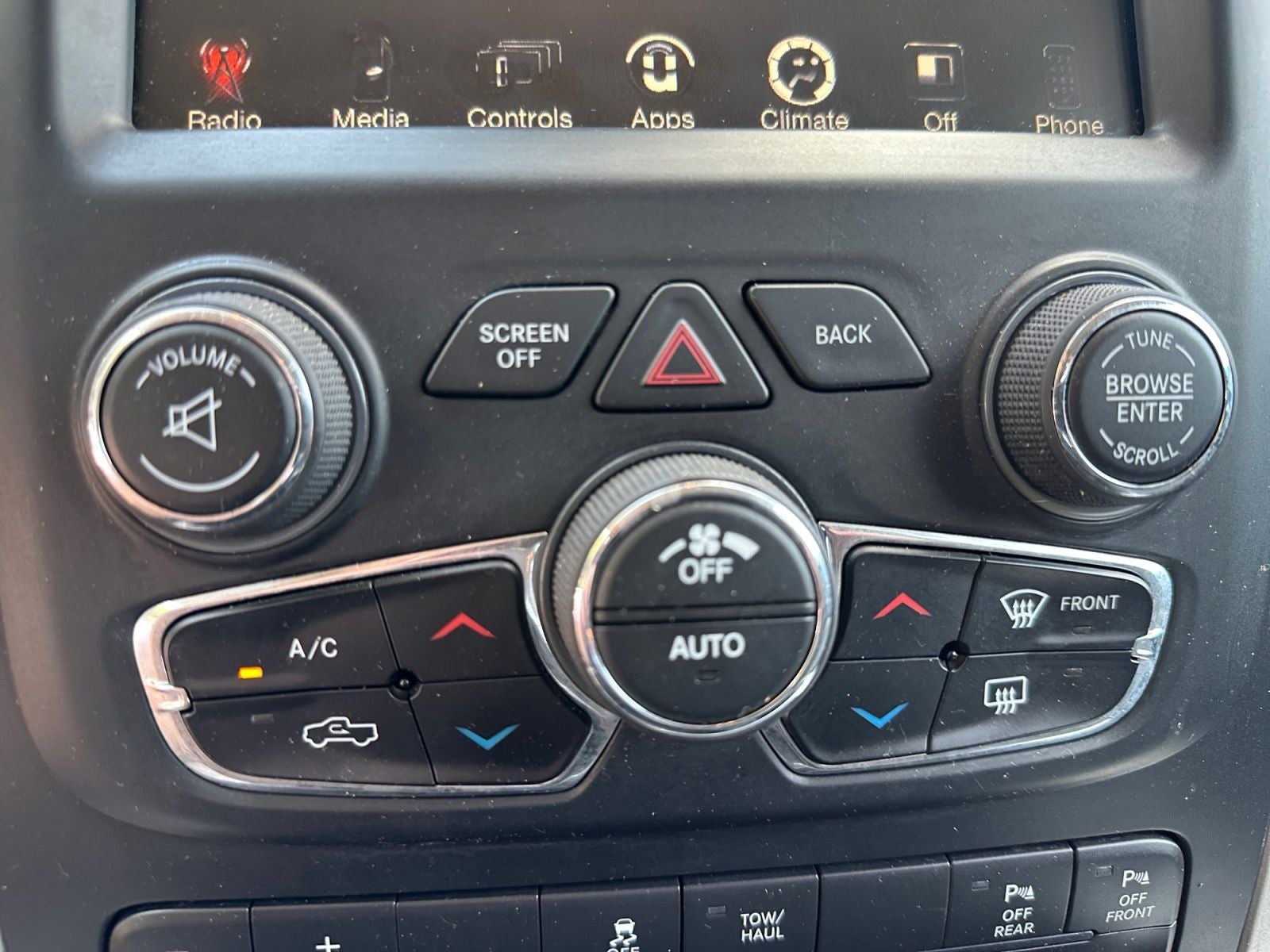 2017 RAM 1500 Big Horn Crew Cab 4x4 5'7' Box