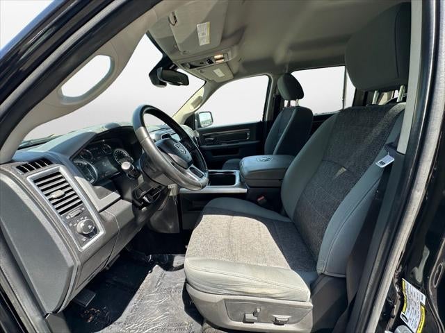 2017 RAM 1500 Big Horn Crew Cab 4x4 5'7' Box