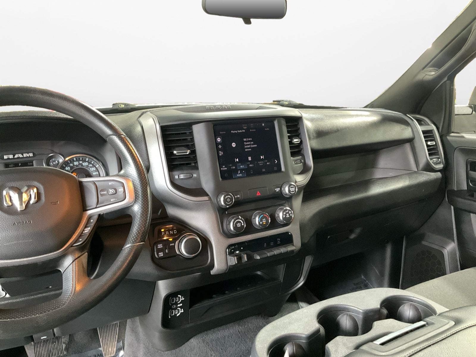 2024 RAM 2500 Tradesman Crew Cab 4x4 6'4' Box