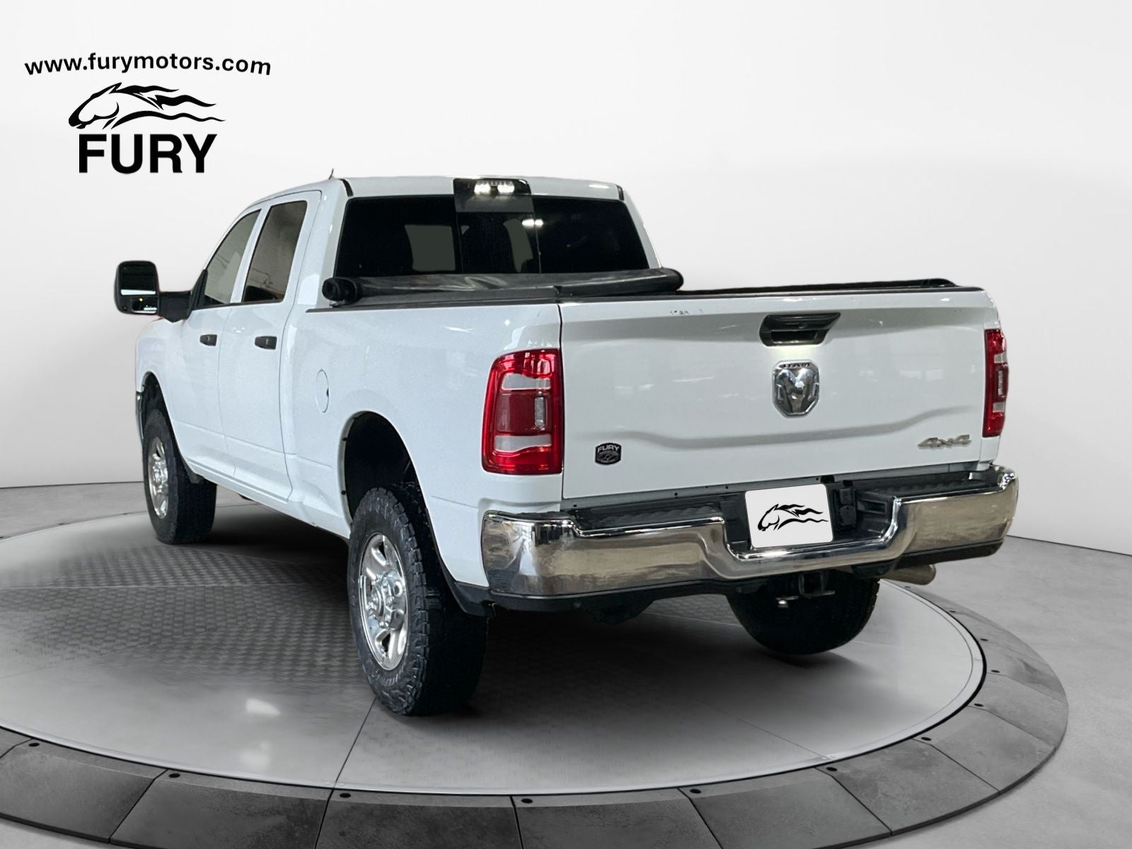 2024 RAM 2500 Tradesman Crew Cab 4x4 6'4' Box