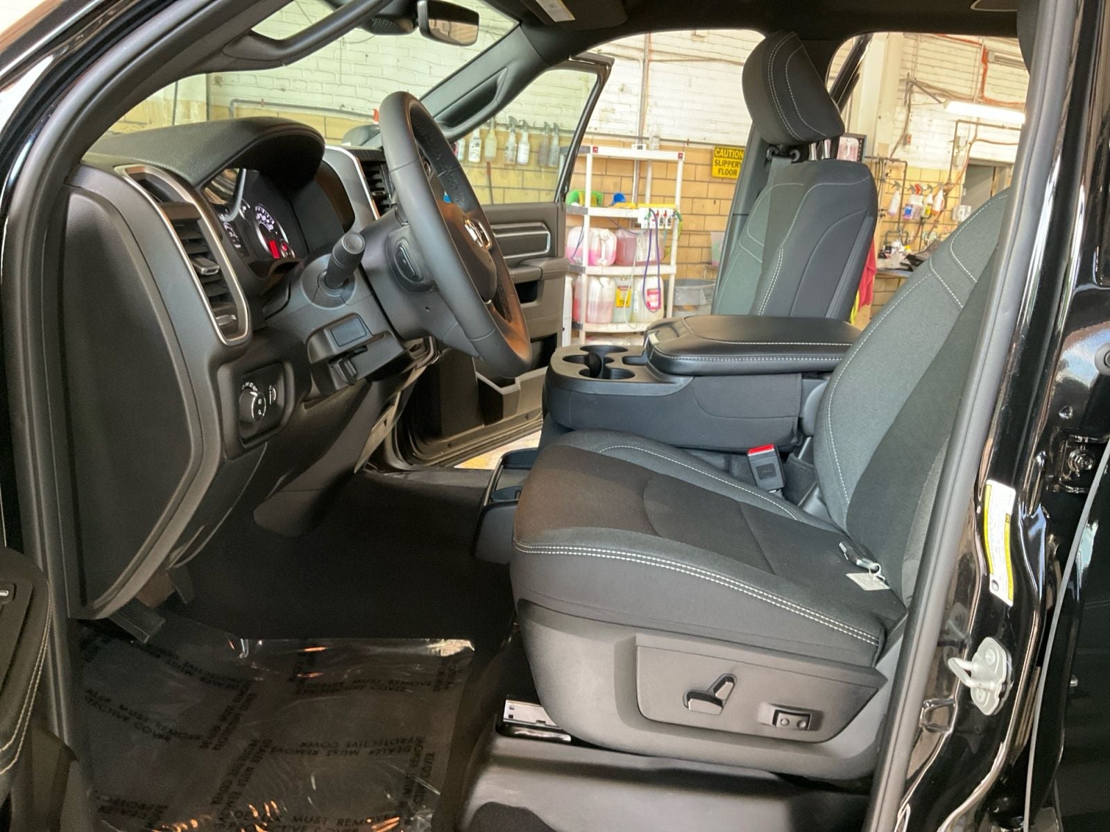 2026 RAM 2500 Big Horn Crew Cab 4x4 6'4' Box
