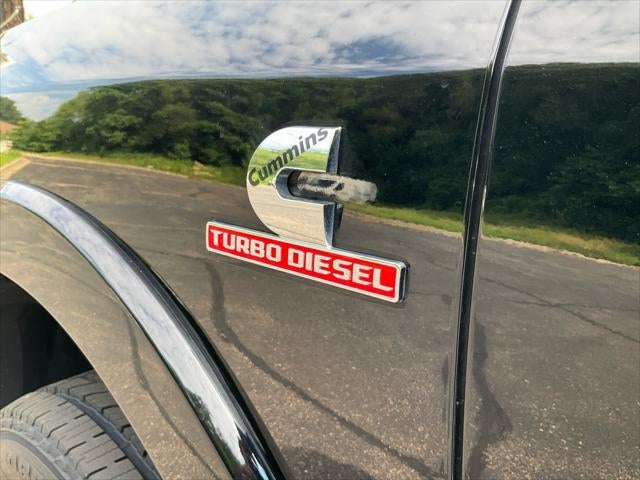 2020 RAM 2500 Limited Mega Cab 4X4 6'4' Box