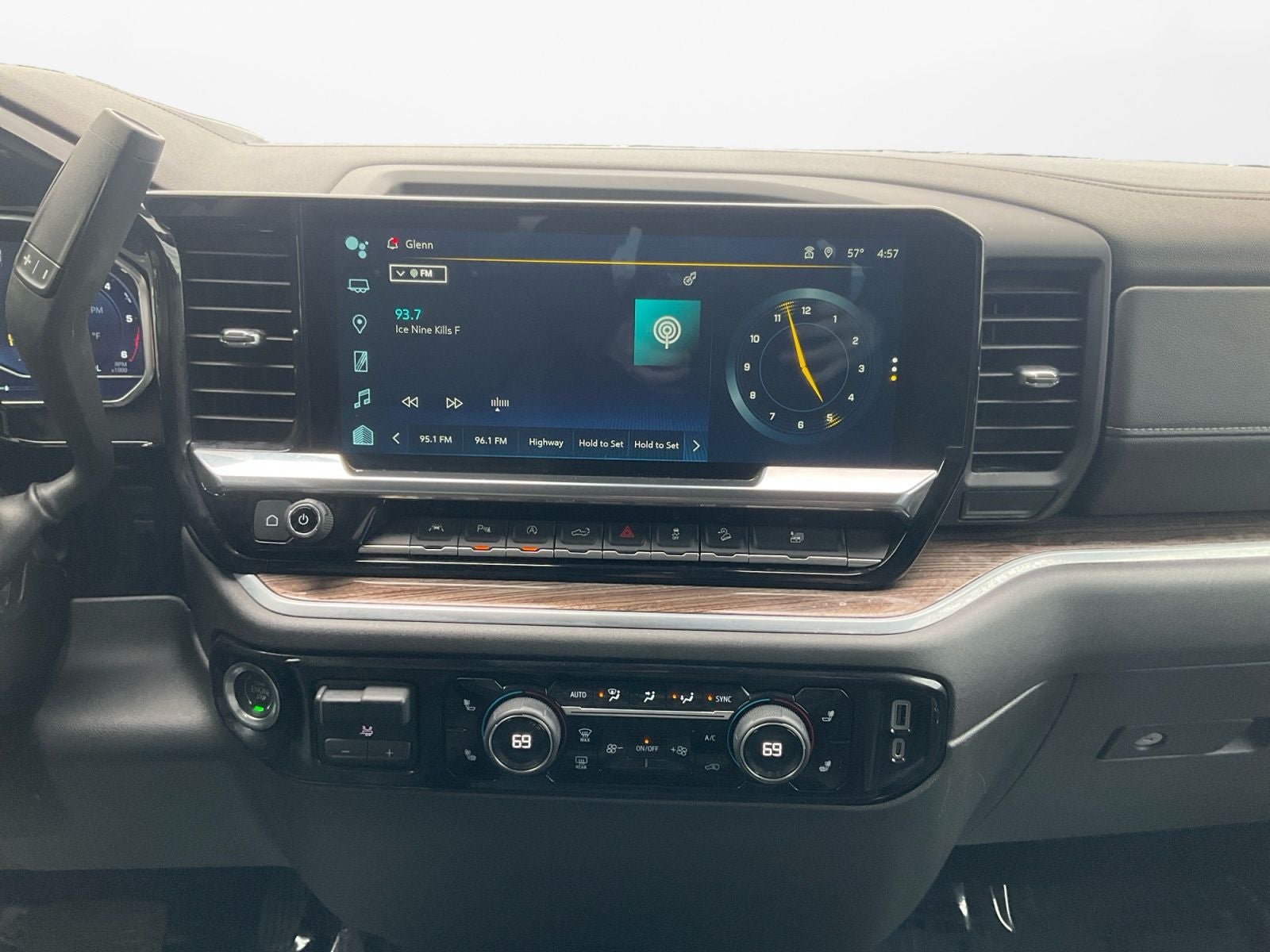 2022 Chevrolet Silverado 1500 LT LT1