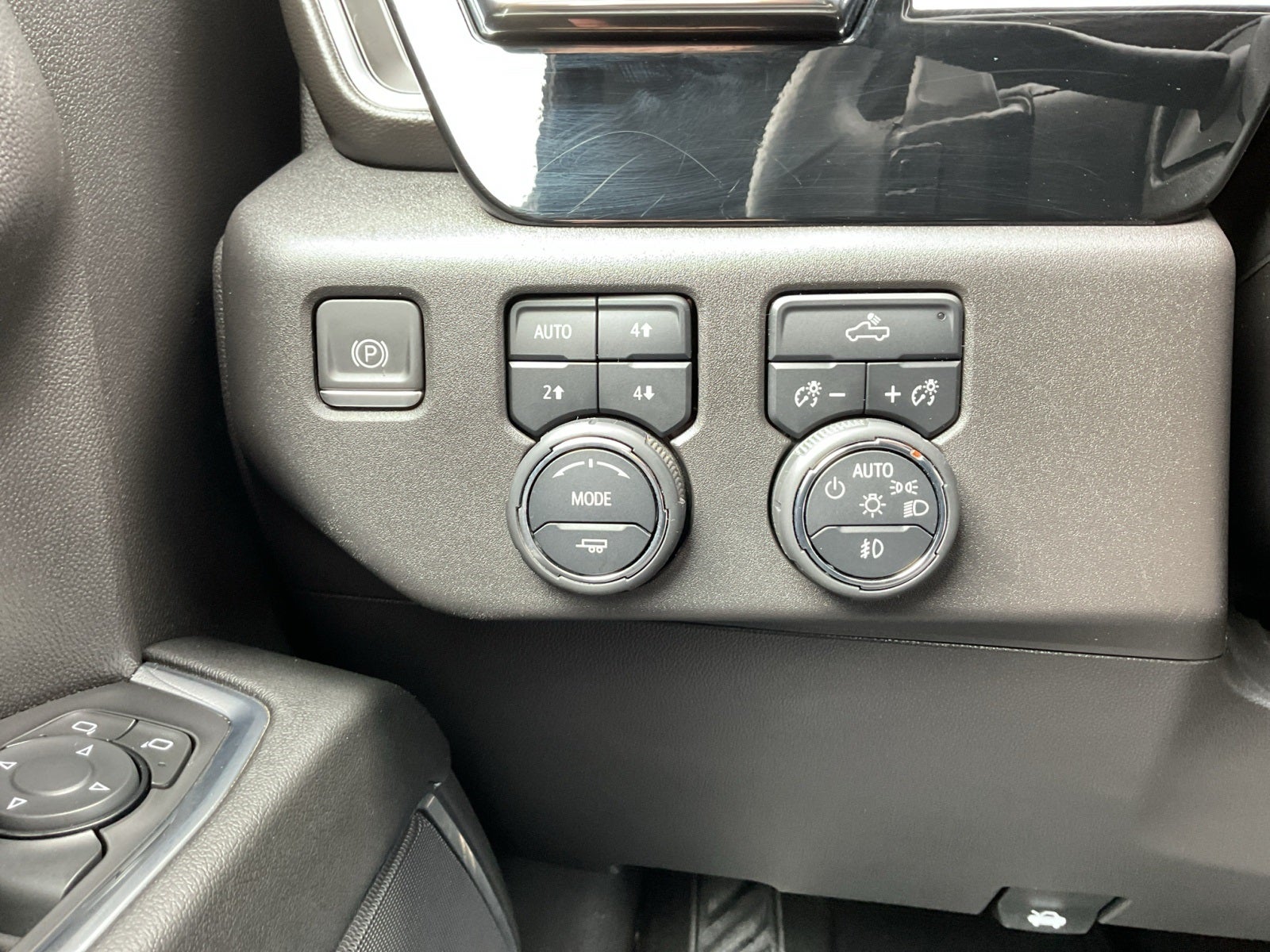 2024 Chevrolet Silverado 1500 4WD Crew Cab Short Bed LT Trail Boss