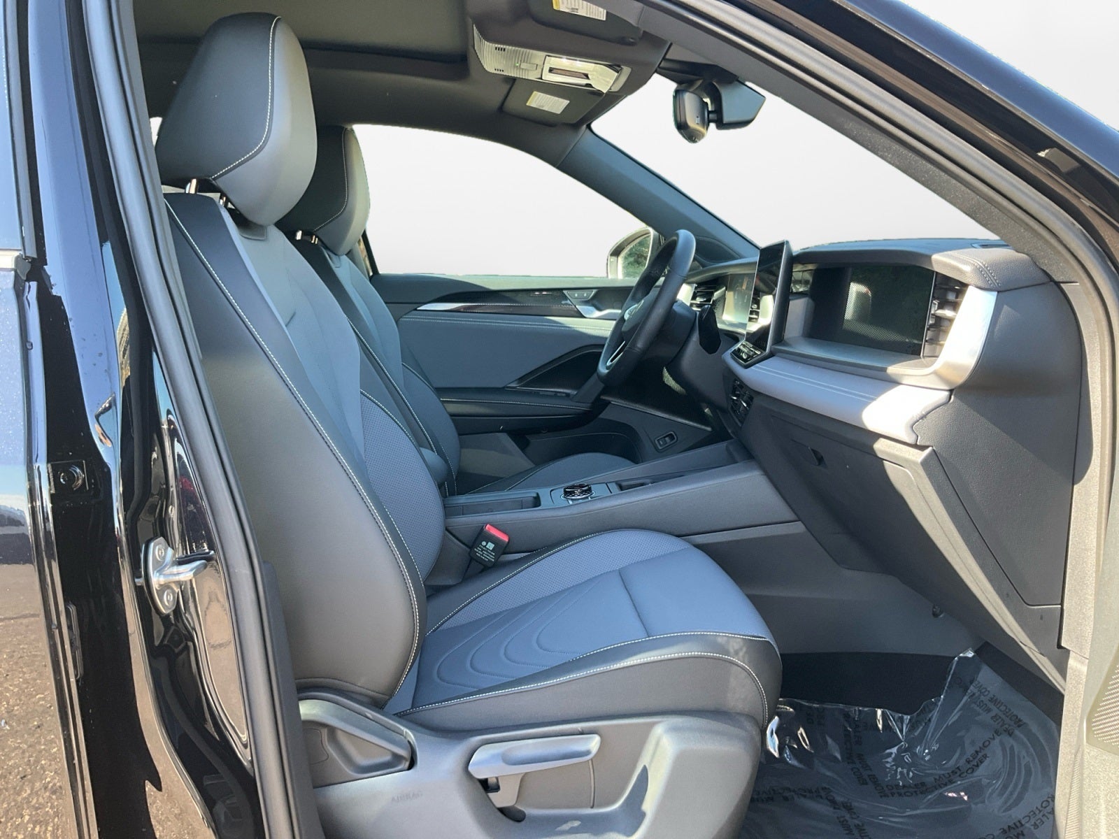 2025 Volkswagen Tiguan 2.0T SE R-Line Black