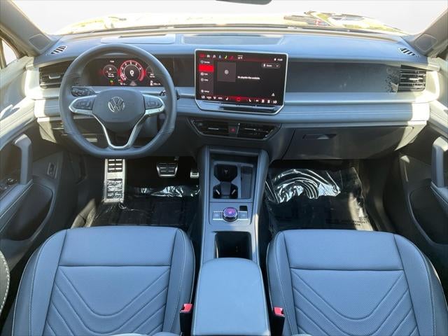 2025 Volkswagen Tiguan 2.0T SE R-Line Black
