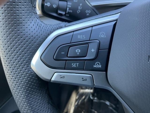 2025 Volkswagen Tiguan 2.0T SE R-Line Black