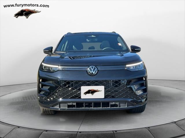2025 Volkswagen Tiguan 2.0T SE R-Line Black