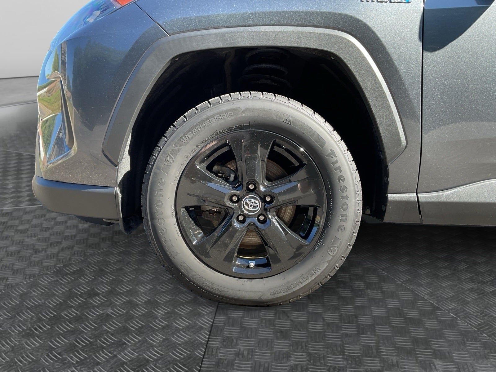 2020 Toyota RAV4 Hybrid LE