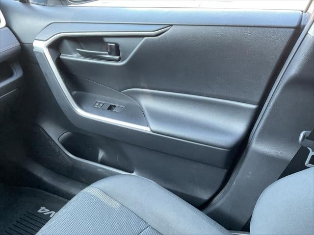 2020 Toyota RAV4 Hybrid LE