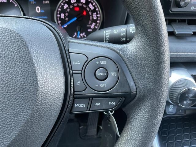 2020 Toyota RAV4 Hybrid LE