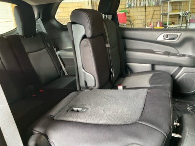 2019 Nissan Pathfinder SV