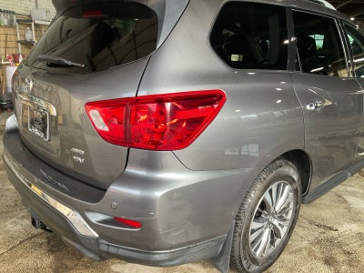 2019 Nissan Pathfinder SV