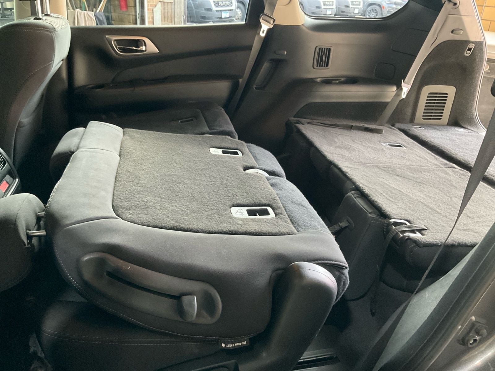 2019 Nissan Pathfinder SV