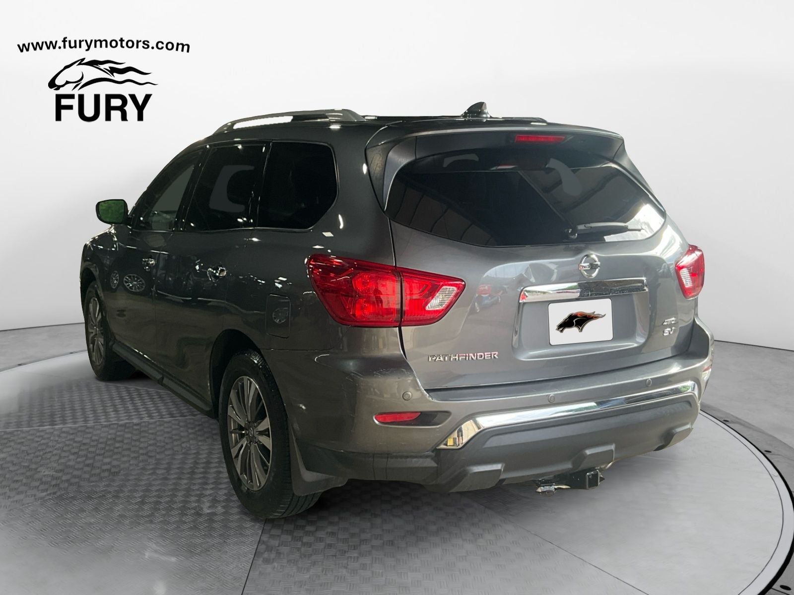 2019 Nissan Pathfinder SV