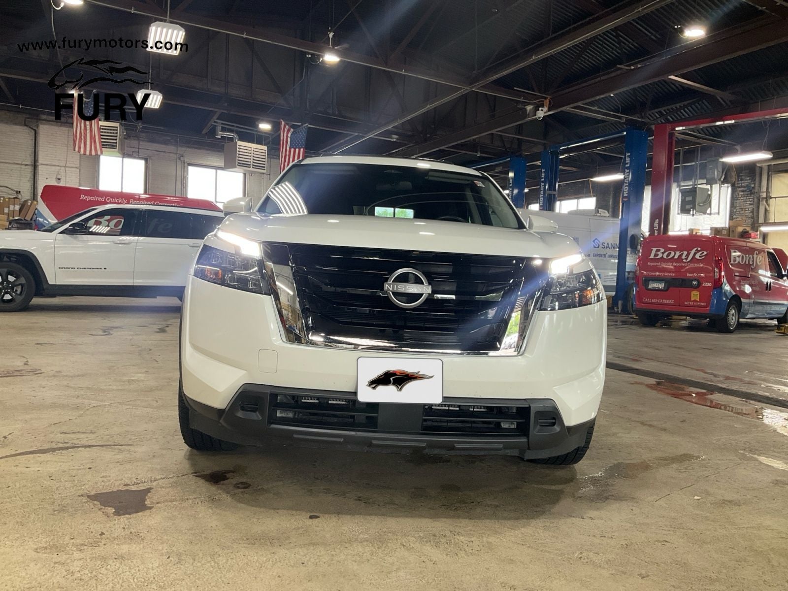 2024 Nissan Pathfinder SV 4WD