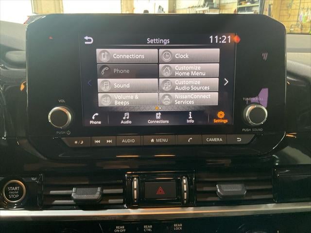 2024 Nissan Pathfinder SV 4WD