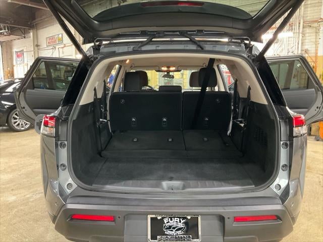 2025 Nissan Pathfinder SV 4WD
