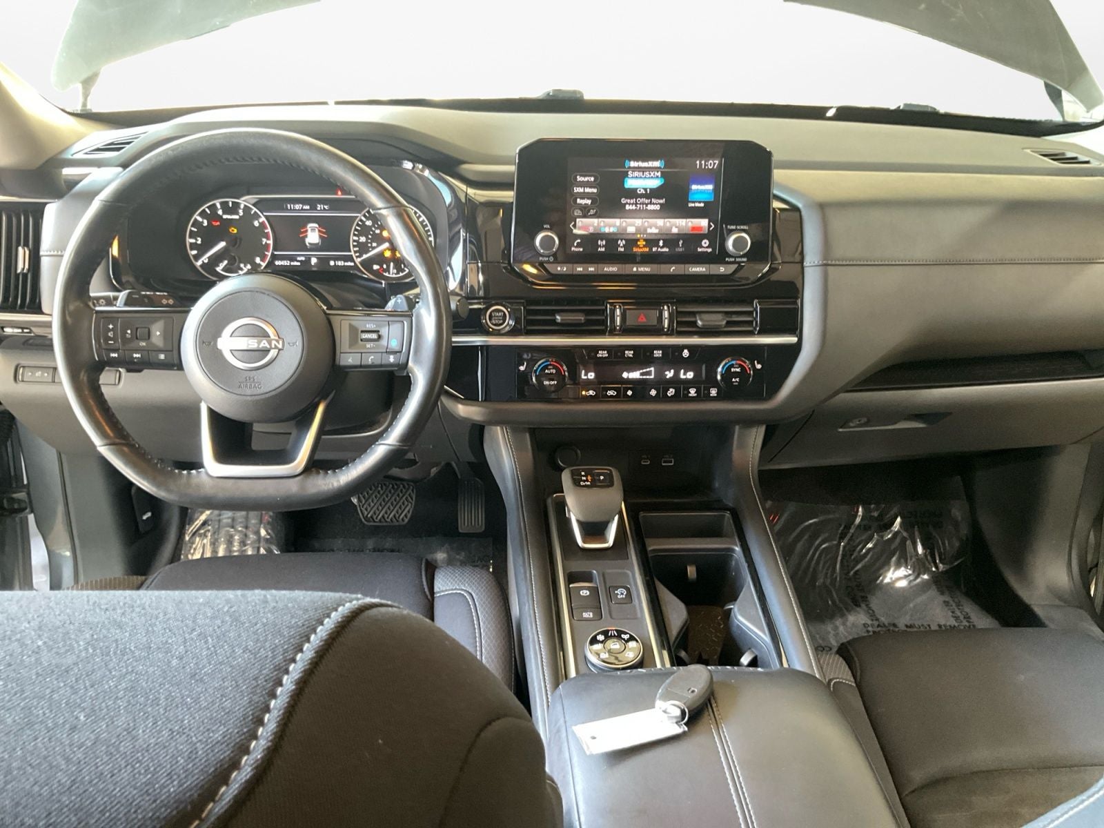 2022 Nissan Pathfinder SV