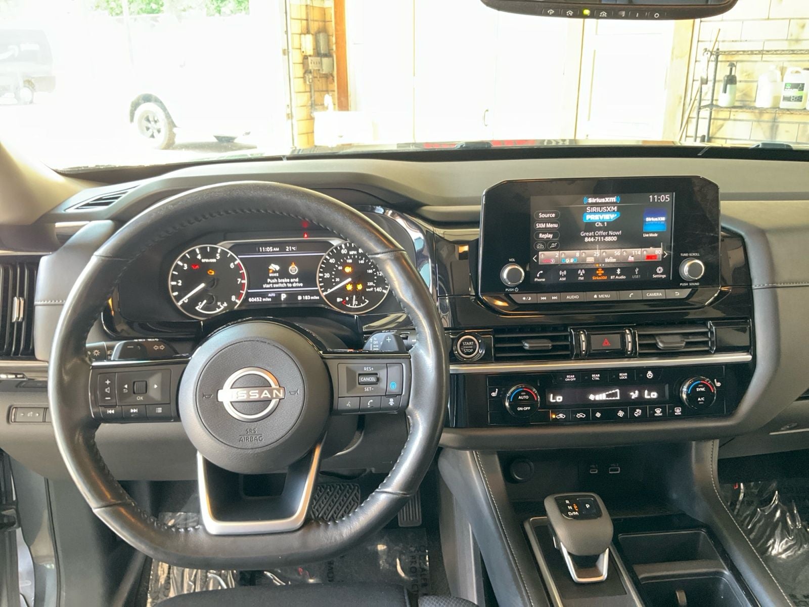 2022 Nissan Pathfinder SV