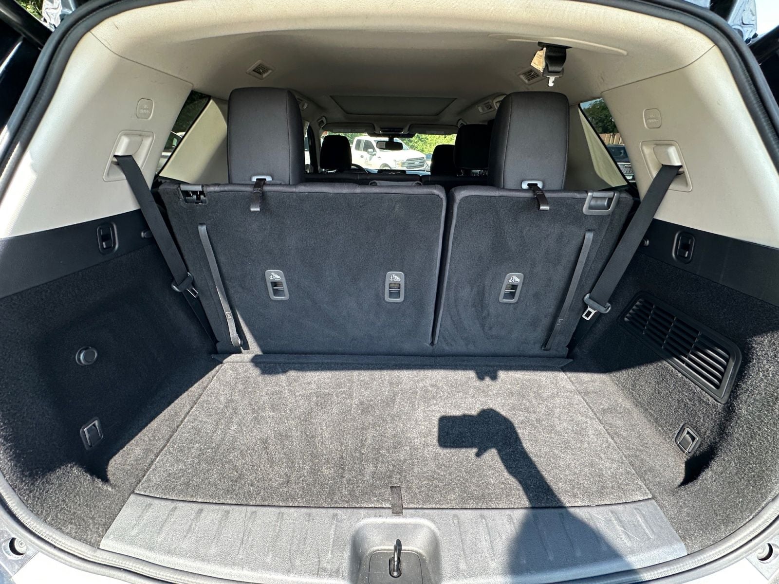 2022 Nissan Pathfinder SV 4WD