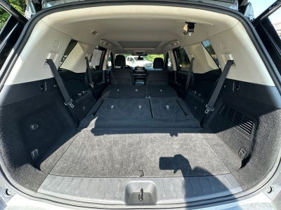 2022 Nissan Pathfinder SV 4WD