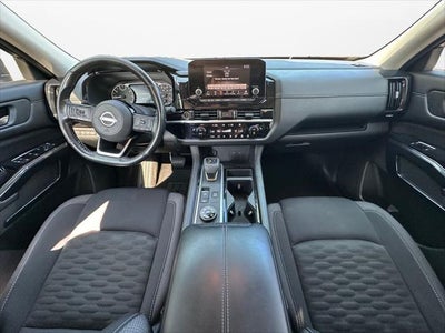 2022 Nissan Pathfinder SV 4WD