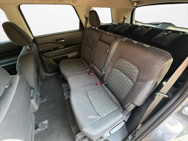 2022 Nissan Pathfinder SV 4WD