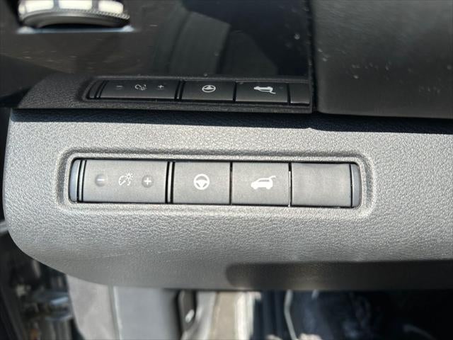2022 Nissan Pathfinder SV 4WD