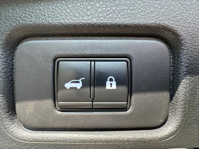 2022 Nissan Pathfinder SV 4WD
