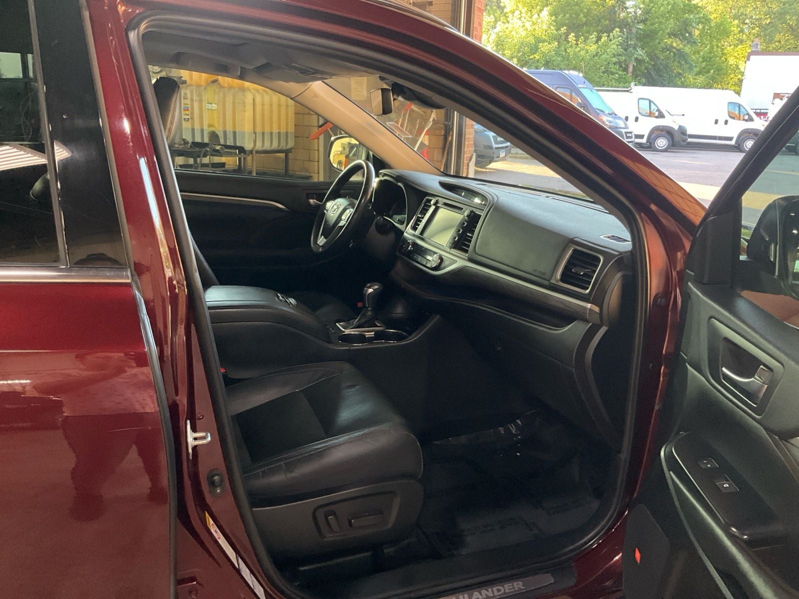 2019 Toyota Highlander Hybrid Limited Platinum