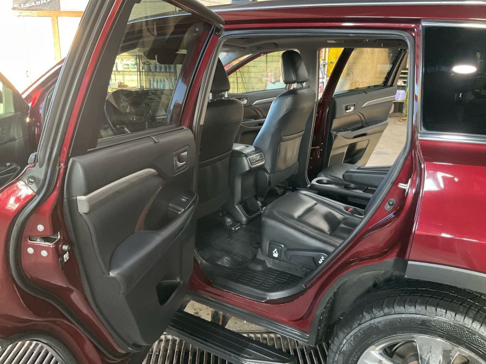 2019 Toyota Highlander Hybrid Limited Platinum