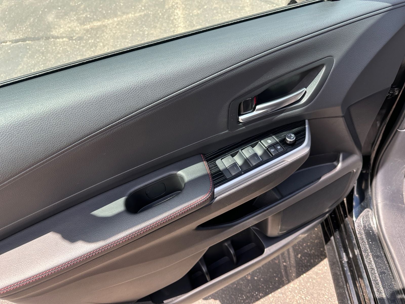 2025 Toyota Sienna Base