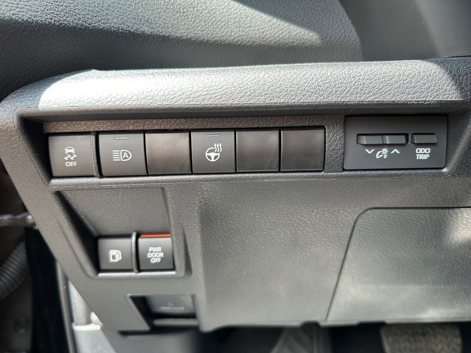 2025 Toyota Sienna Base