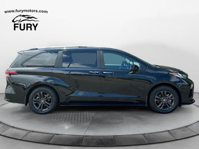 2025 Toyota Sienna Base