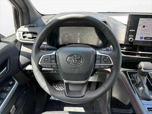 2025 Toyota Sienna Base