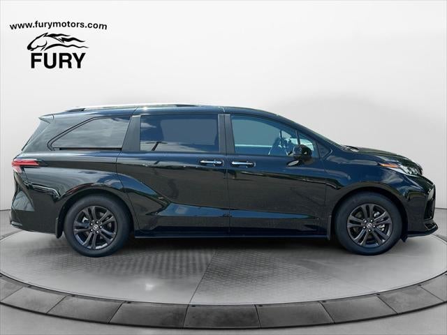 2025 Toyota Sienna Base