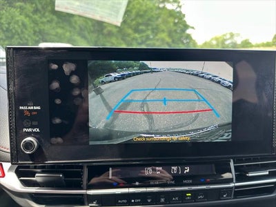 2025 Toyota Sienna Base