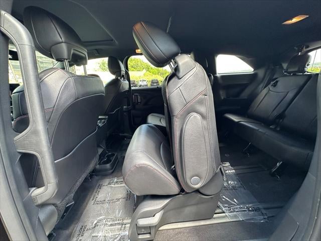 2025 Toyota Sienna Base