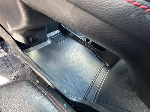 2025 Toyota Sienna Base