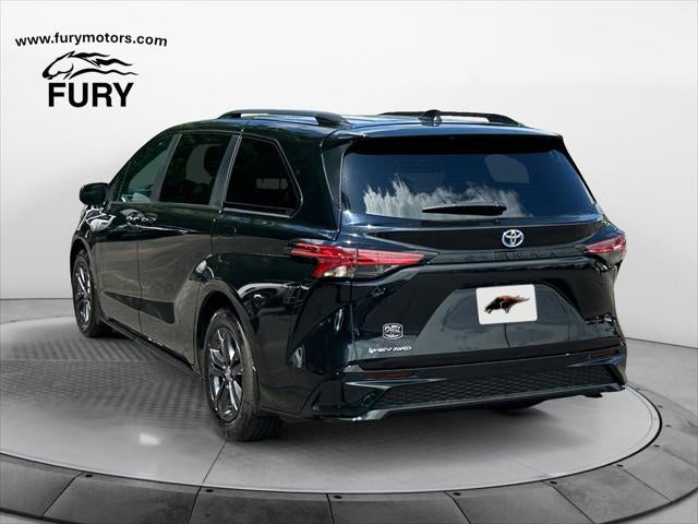 2025 Toyota Sienna Base