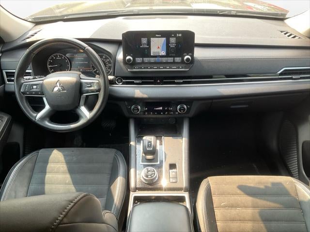 2022 Mitsubishi Outlander SE