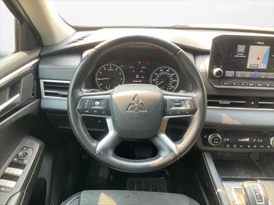 2022 Mitsubishi Outlander SE