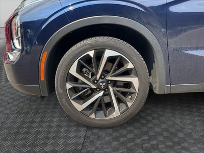 2022 Mitsubishi Outlander SE