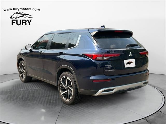 2022 Mitsubishi Outlander SE