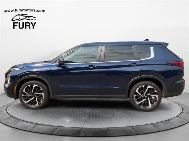 2022 Mitsubishi Outlander SE