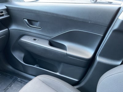 2025 Hyundai Kona SE